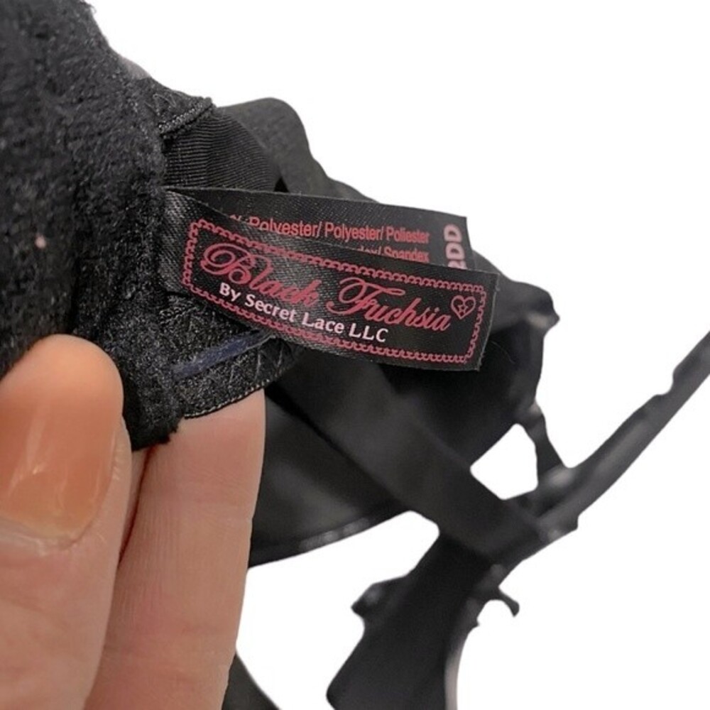 Black Frichsia Convertible Strapless Push-up Bra - Picture 8 of 9